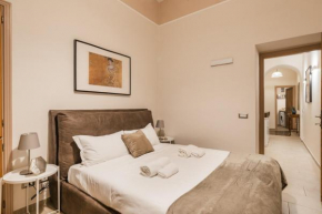 The Best Rent - Two-Bedroom apartment near Fori Imperiali